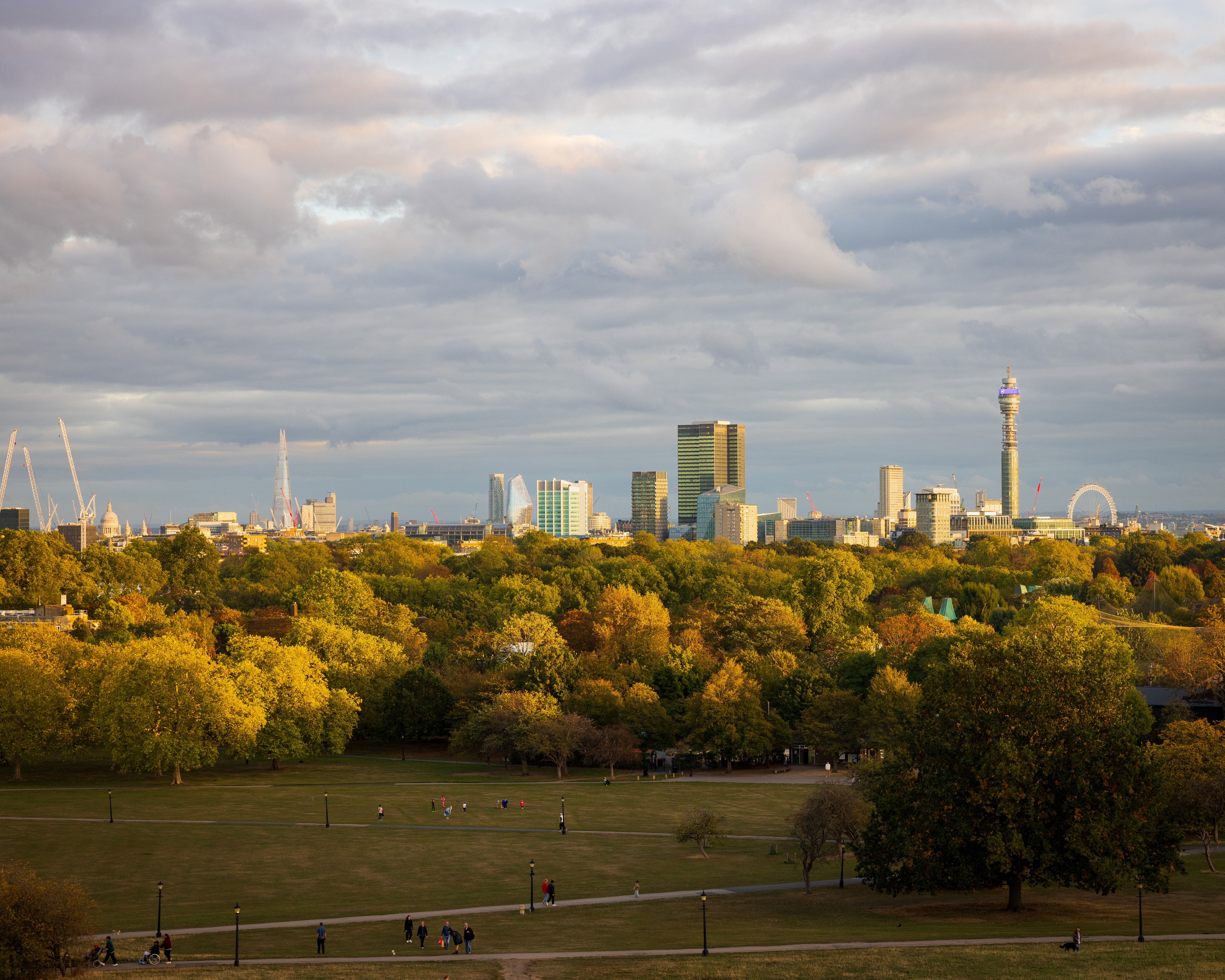 London at sunset. #primrosehill #london #sunset
